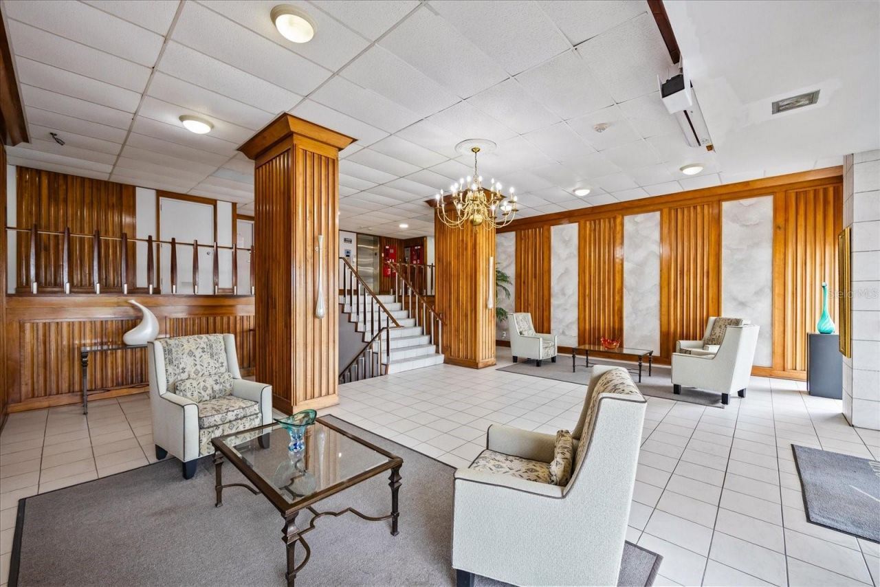 7200 Sunshine Skyway Lane S, Unit 16G, Saint Petersburg, FL 33711 Photo