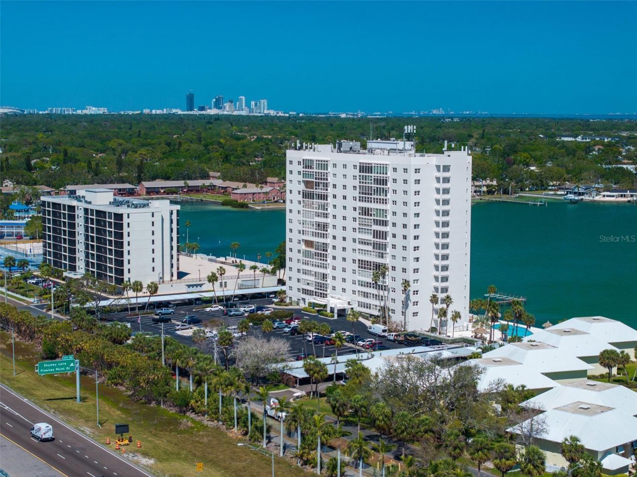 7200 Sunshine Skyway Lane S, Unit 16G, Saint Petersburg, FL 33711 Photo