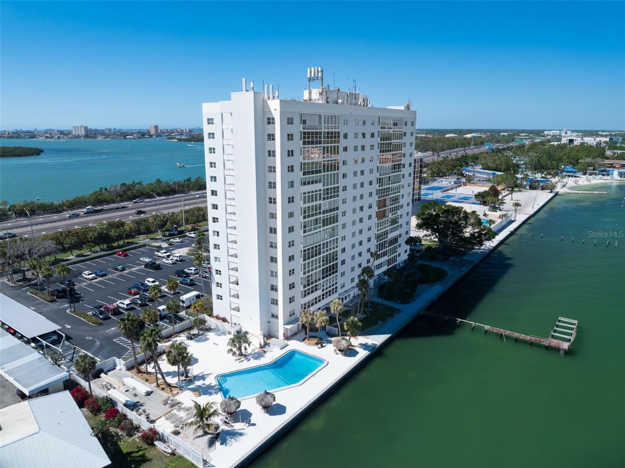 7200 Sunshine Skyway Lane S, Unit 16G, Saint Petersburg, FL 33711 Photo