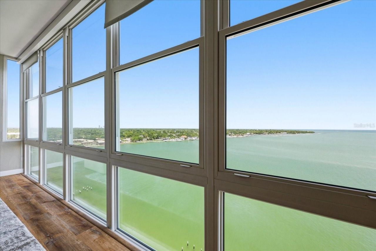 7200 Sunshine Skyway Lane S, Unit 16G, Saint Petersburg, FL 33711 Photo