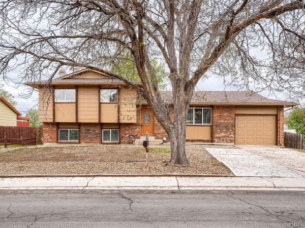 2061 S Richfield Street , Aurora, CO 80013