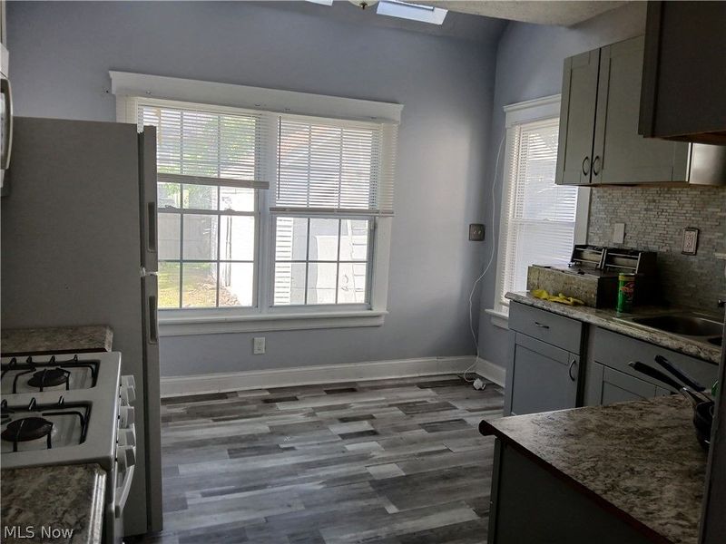 15409 Parkgrove Avenue, Cleveland, OH 44110 Photo 21