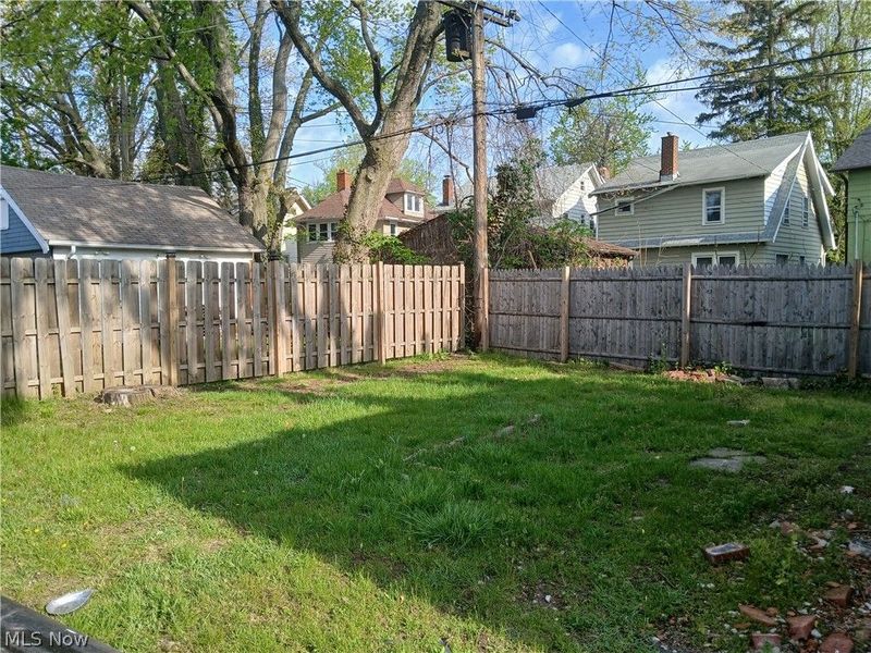 15409 Parkgrove Avenue, Cleveland, OH 44110 Photo 24