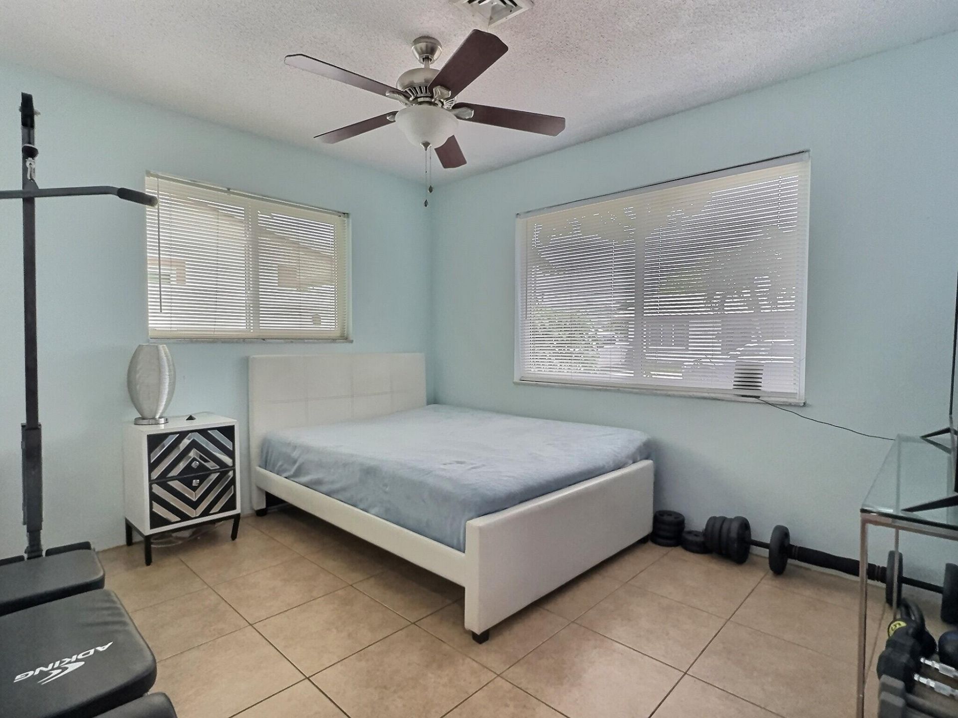 4570 NW 16th Terrace, Tamarac, FL 33309 Photo