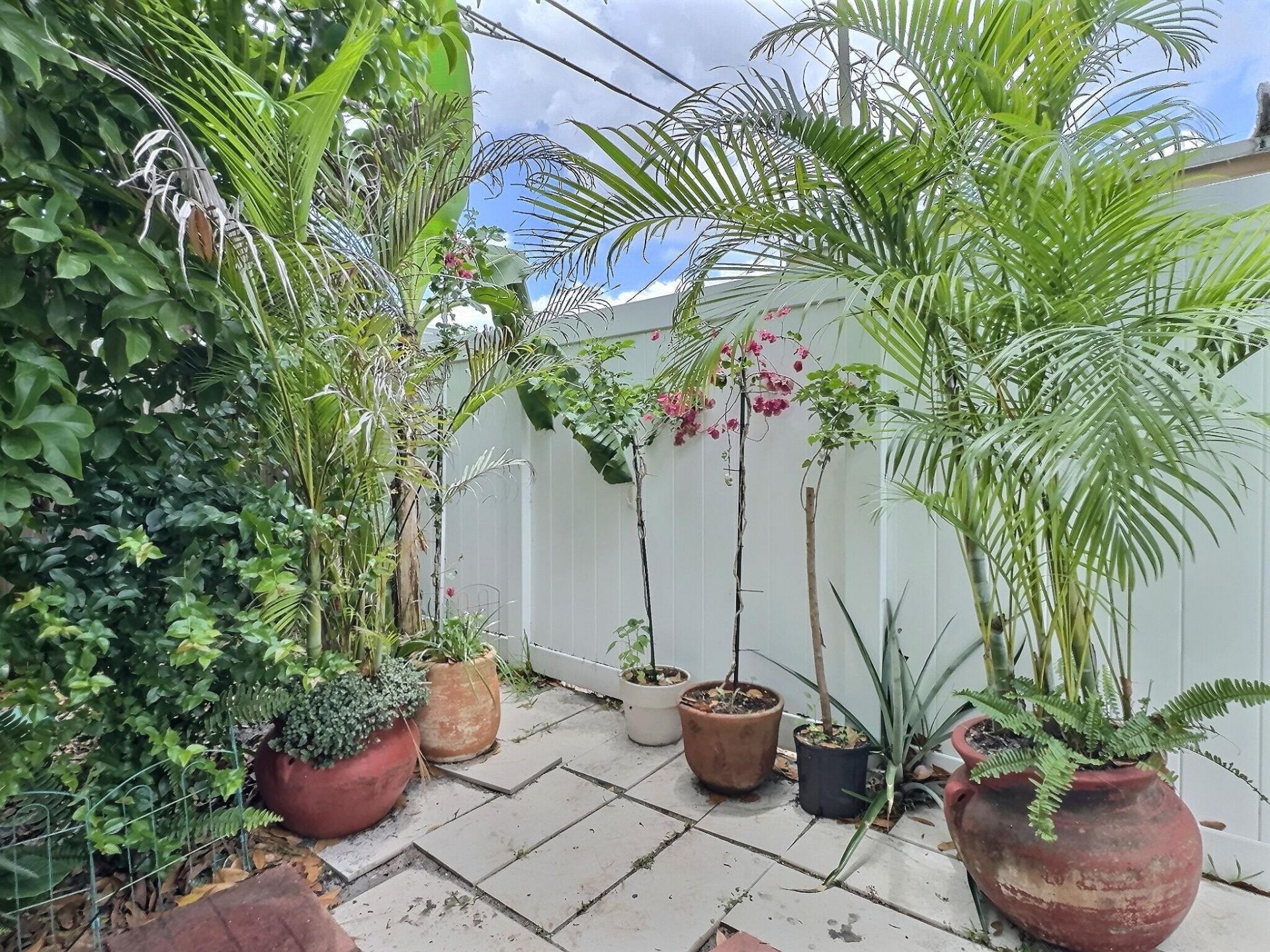4570 NW 16th Terrace, Tamarac, FL 33309 Photo