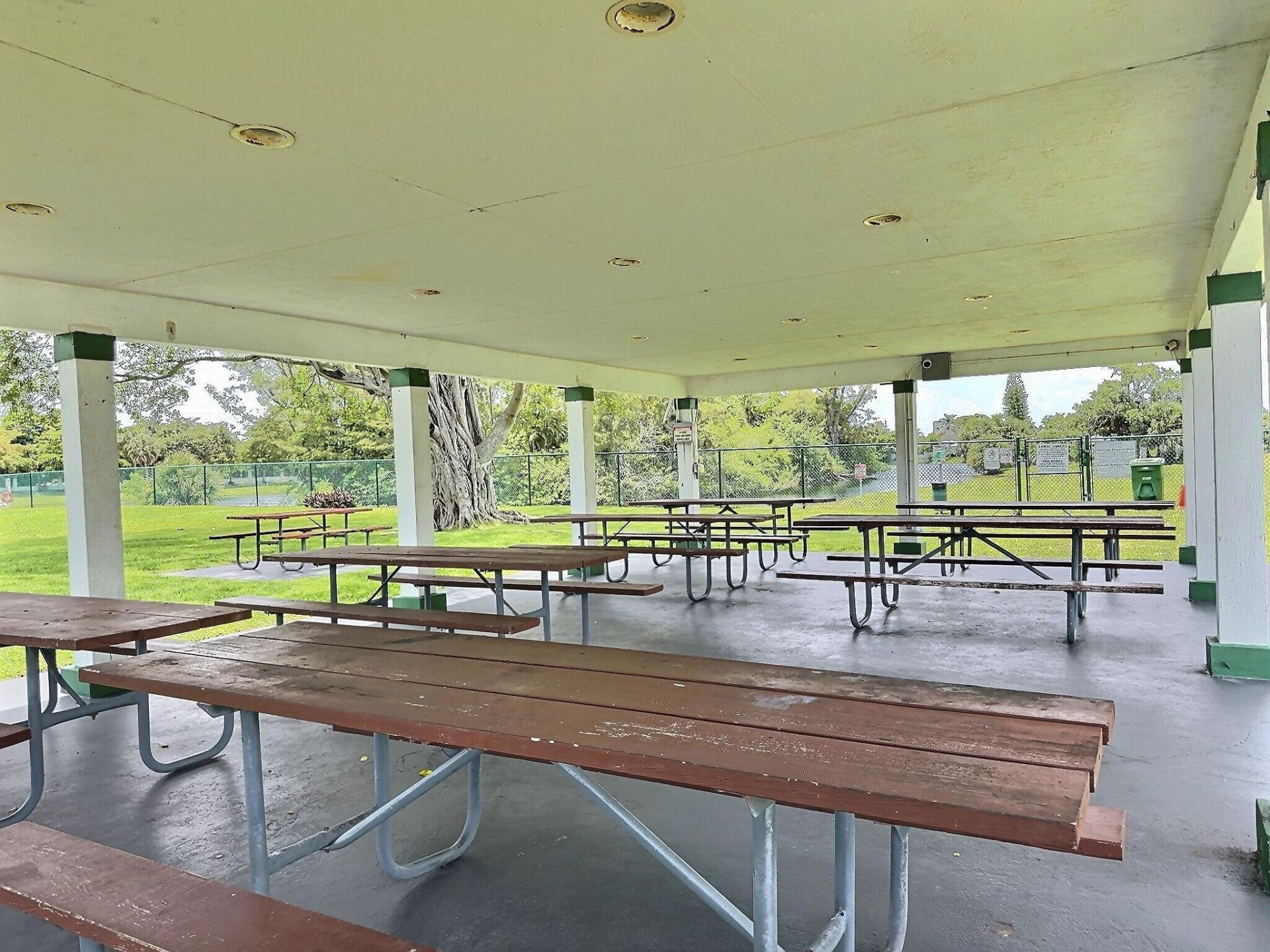 4570 NW 16th Terrace, Tamarac, FL 33309 Photo
