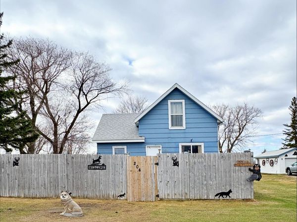 204 5th Street E, Lancaster, MN 56735