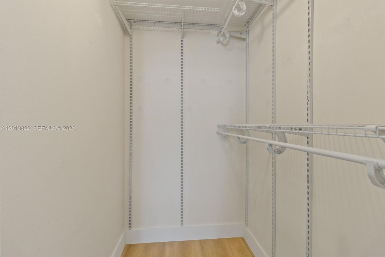 115 SW 11th St, Unit 707, Miami, FL 33130 Photo