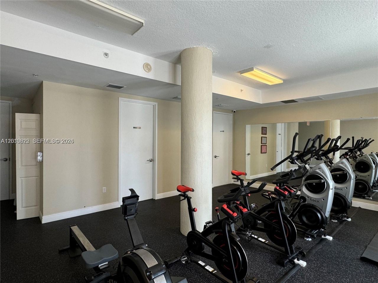 115 SW 11th St, Unit 707, Miami, FL 33130 Photo