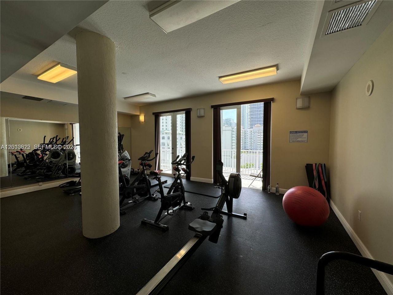115 SW 11th St, Unit 707, Miami, FL 33130 Photo