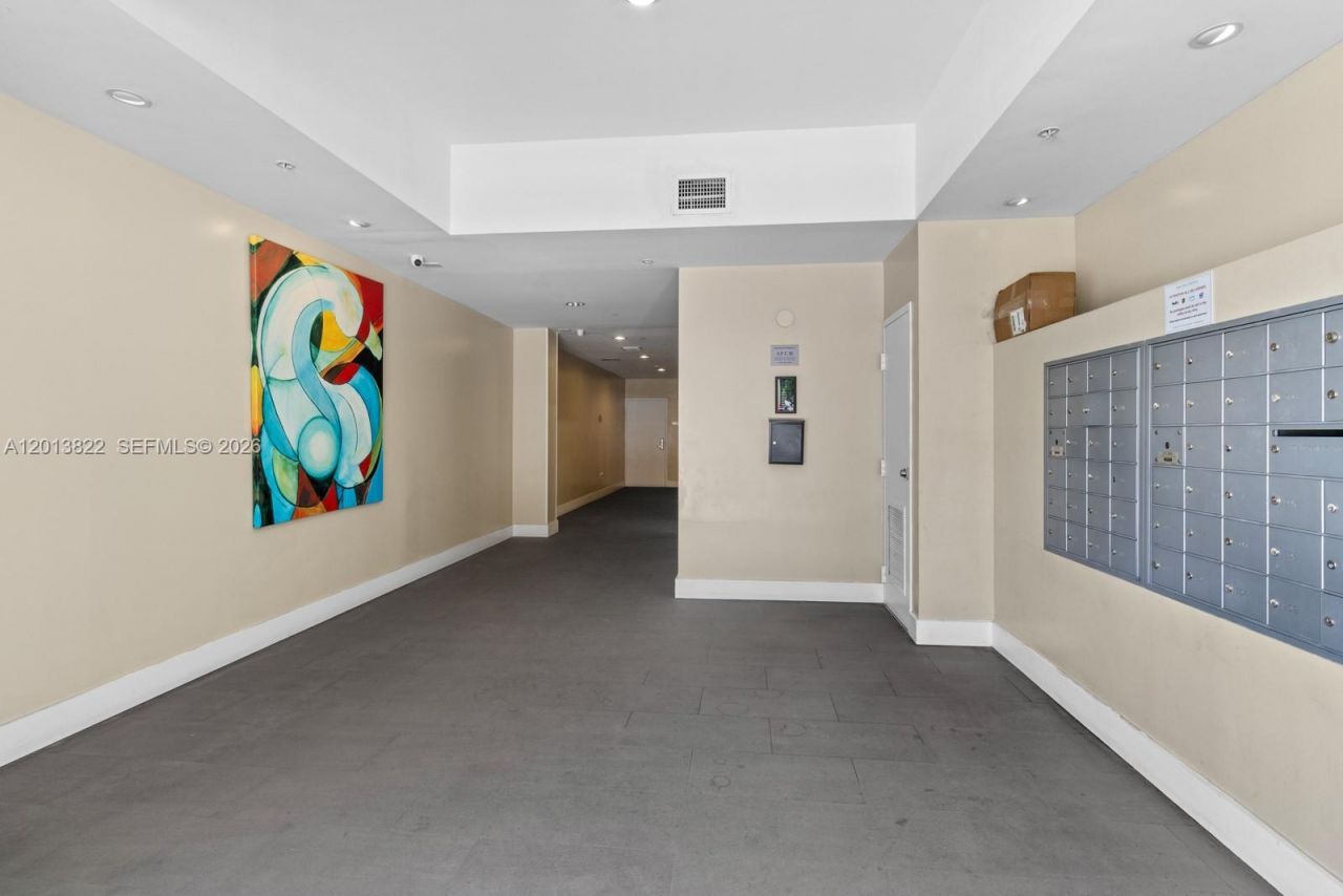 115 SW 11th St, Unit 707, Miami, FL 33130 Photo