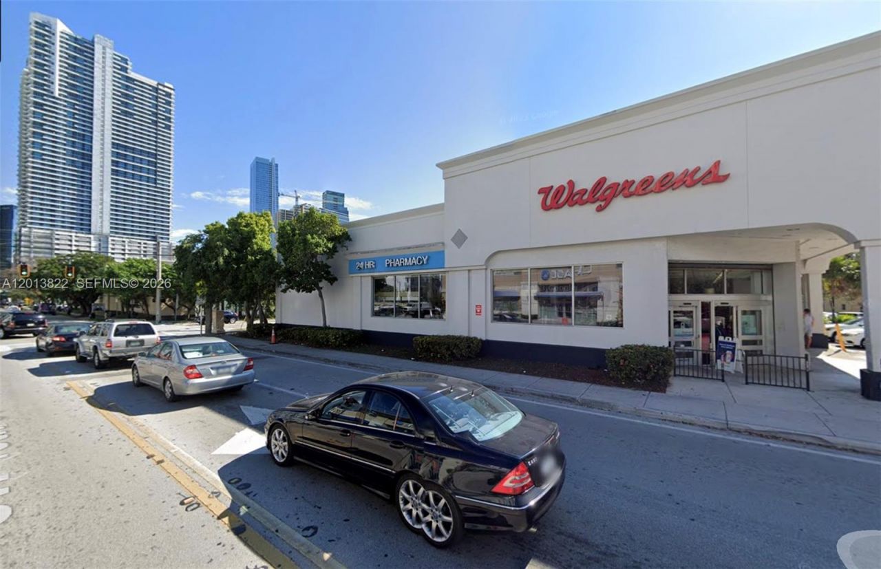 115 SW 11th St, Unit 707, Miami, FL 33130 Photo