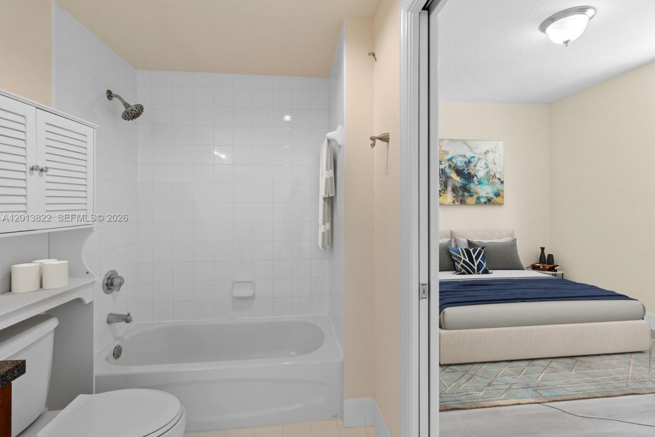 115 SW 11th St, Unit 707, Miami, FL 33130 Photo