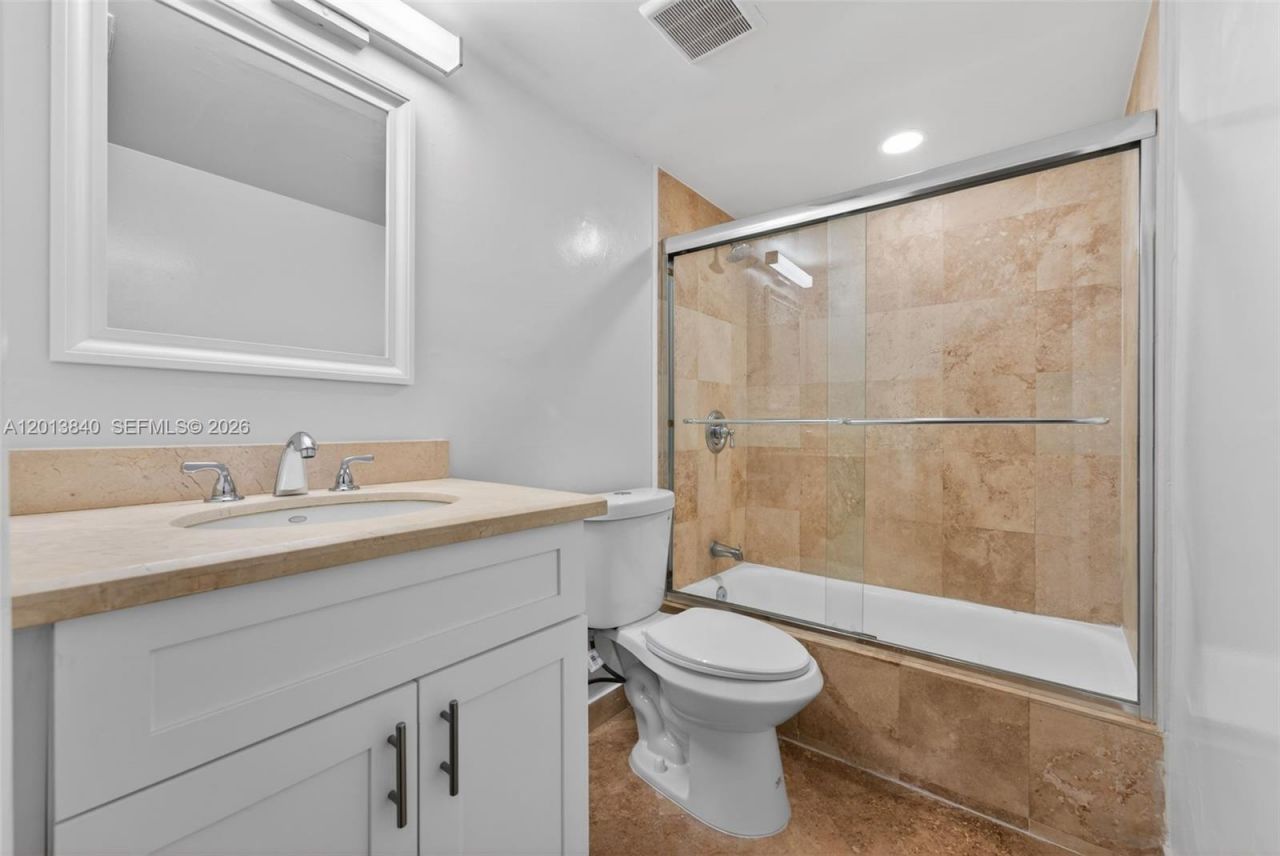 7477 SW 82nd St, Unit C213, Miami, FL 33143 Photo
