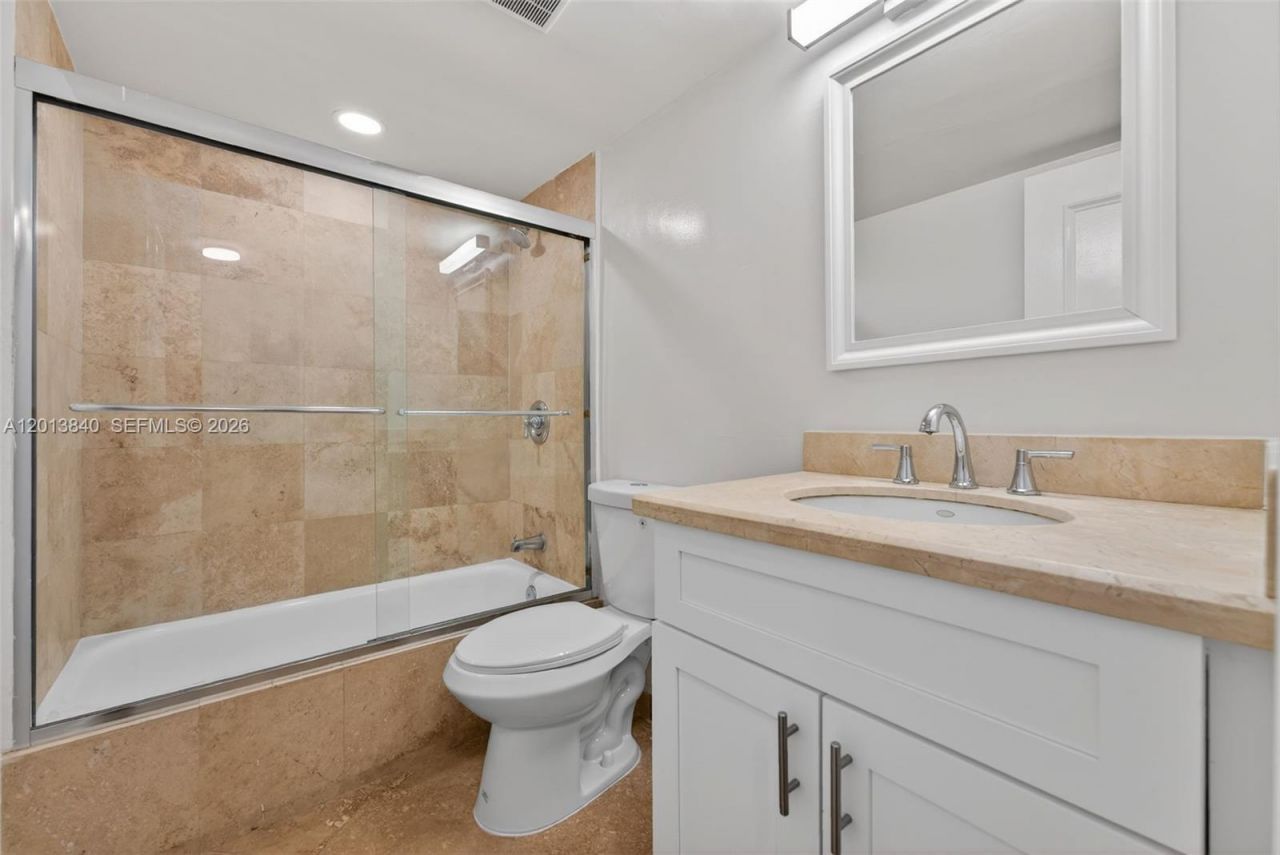 7477 SW 82nd St, Unit C213, Miami, FL 33143 Photo