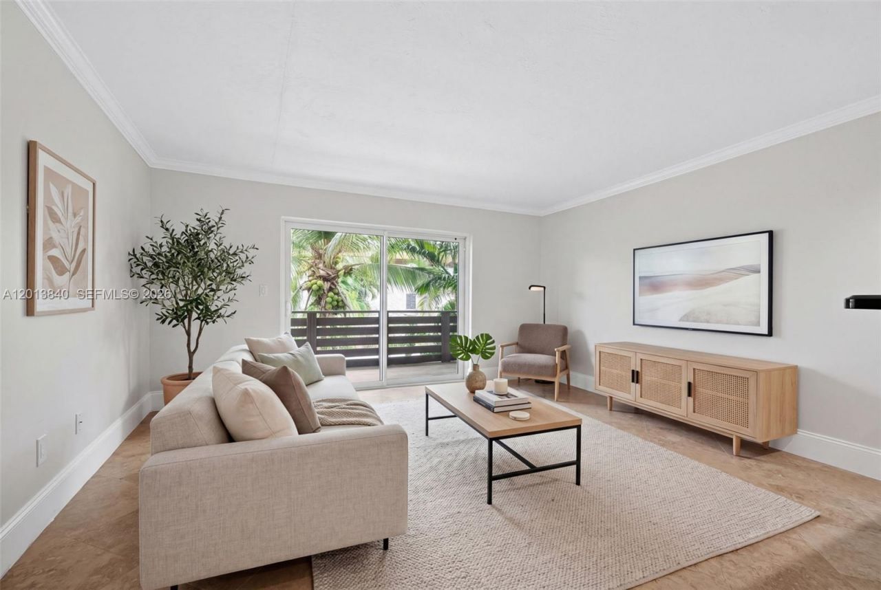 7477 SW 82nd St, Unit C213, Miami, FL 33143 Photo