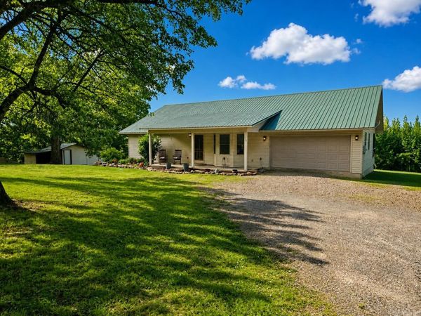 719 Oakvale Road , Shirley, AR 72153