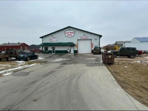 1639 13TH AVENUE SE, Watertown, SD 57201