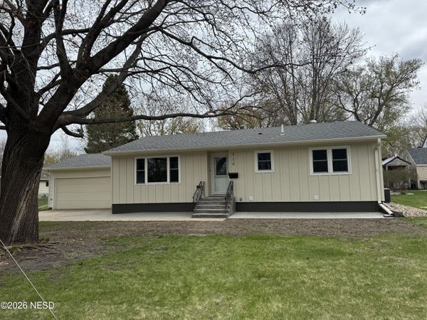 110 11TH AVENUE NE, Watertown, SD 57201