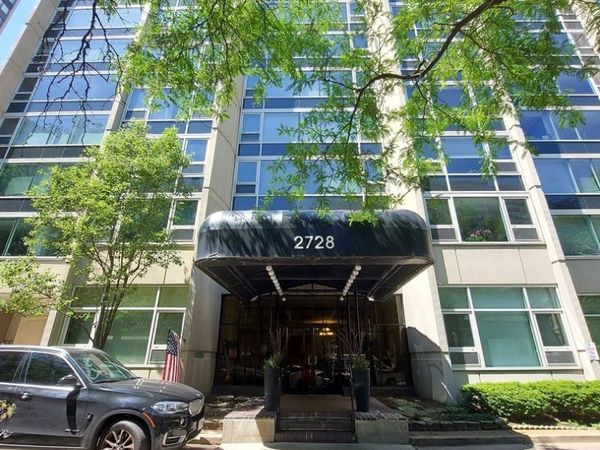 2728 N Hampden Court, Unit 1702, Chicago, IL 60614