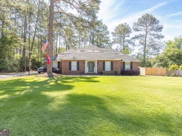 127 Pine Bluff Drive, Statesboro, GA 30458