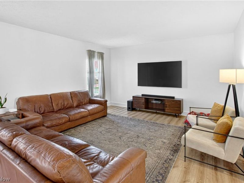 3241 Boettler Street NE, Canton, OH 44721 Photo 11