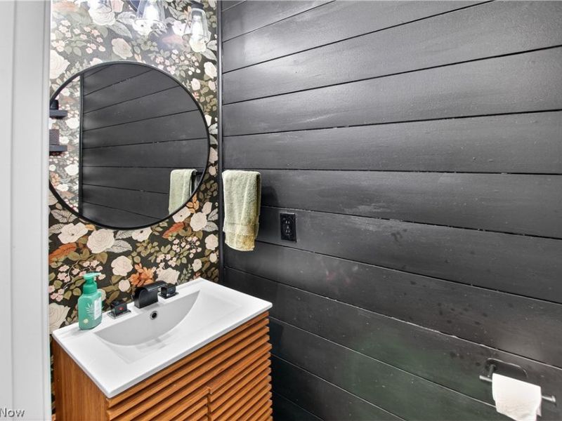 3241 Boettler Street NE, Canton, OH 44721 Photo 17