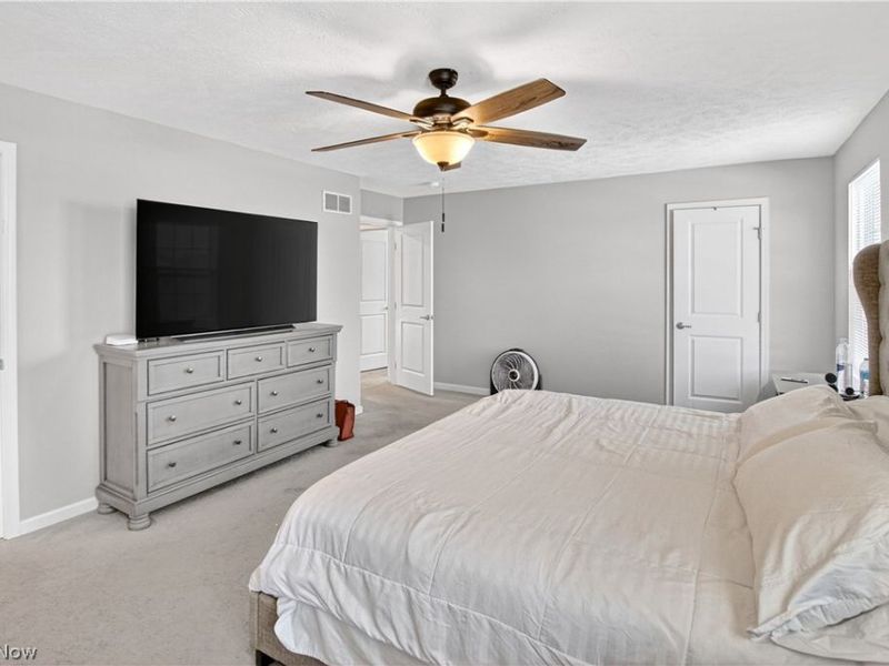 3241 Boettler Street NE, Canton, OH 44721 Photo 21