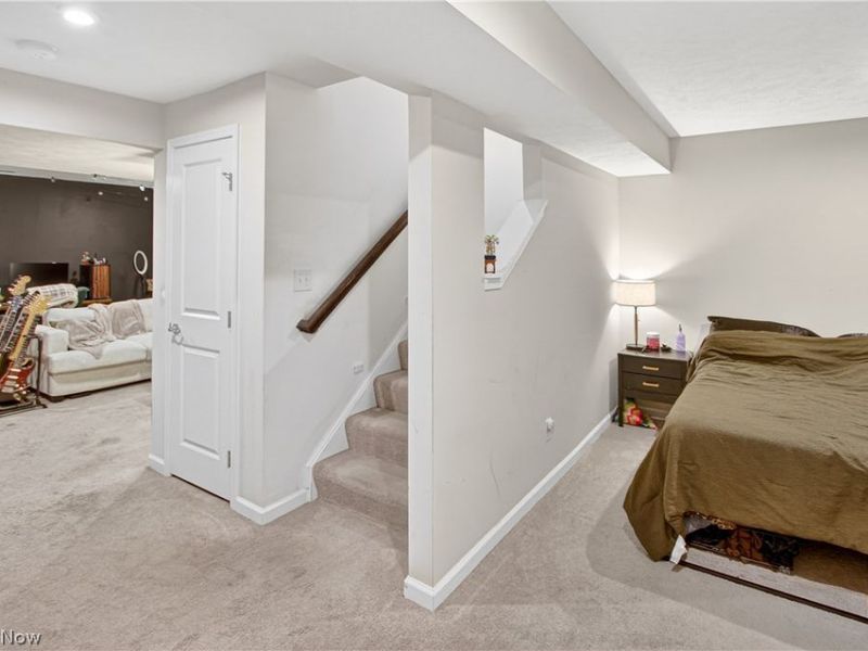 3241 Boettler Street NE, Canton, OH 44721 Photo 35