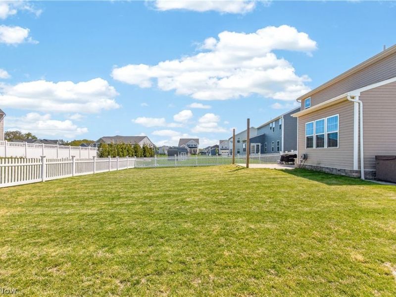 3241 Boettler Street NE, Canton, OH 44721 Photo 43