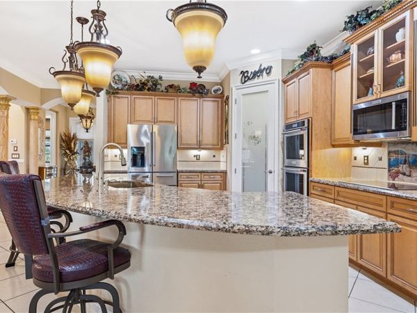 5574 49th Avenue, Vero Beach, FL 32967