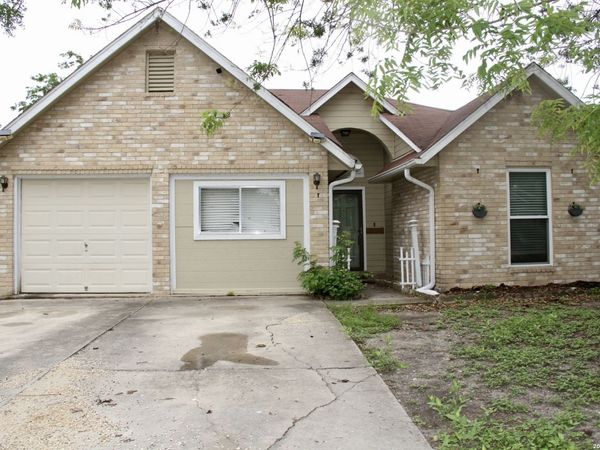 3118 Bear Springs Dr, San Antonio, TX 78245