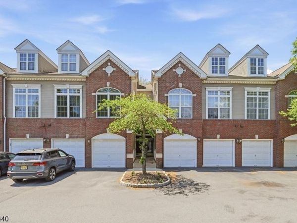 212 Riverwalk Way, Clifton, NJ 07014