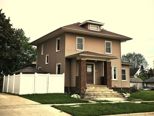 401 N Walnut Avenue, New Hampton, IA 50659
