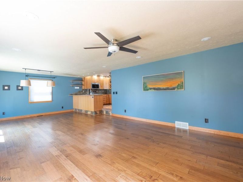 5307 Karen Isle Drive, Willoughby, OH 44094 Photo 12