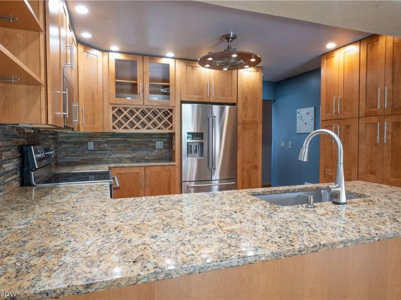 5307 Karen Isle Drive, Willoughby, OH 44094 Photo 9