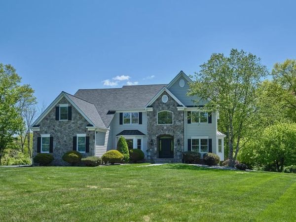 8 CORSALO ROAD, LAMBERTVILLE, NJ 08530