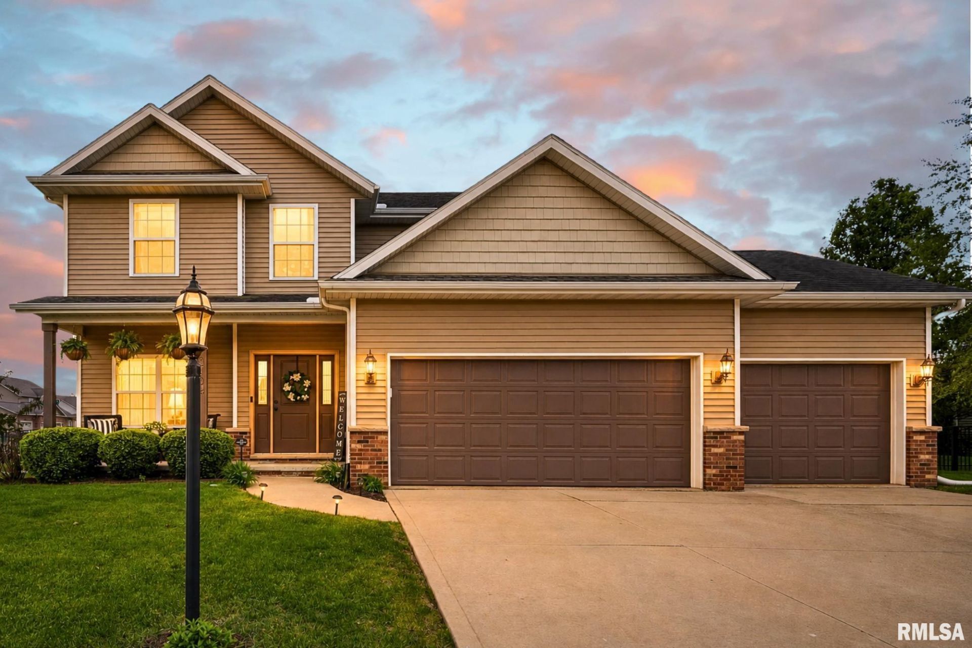 3104 W Rosebury Lane, Dunlap, IL 61525 Main Photo