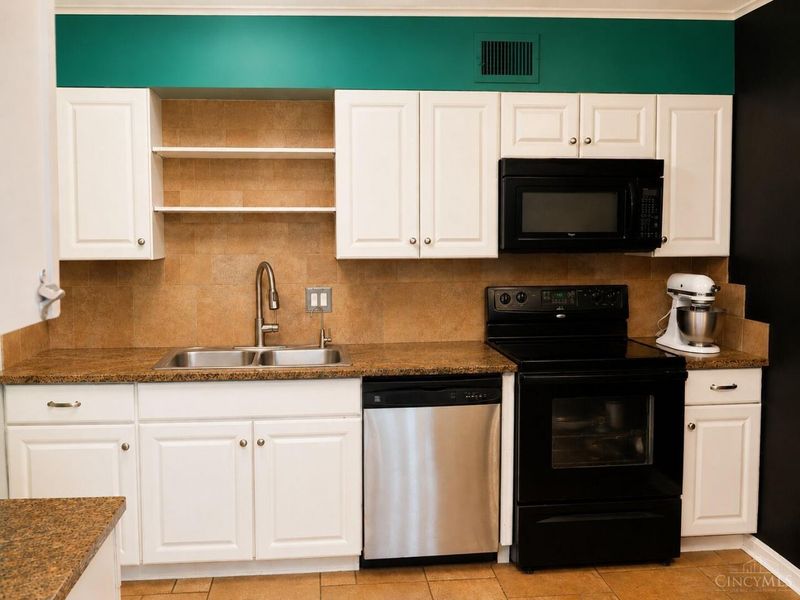 880 Rue De La Paix, Unit A5, Cincinnati, OH 45220 Photo 10