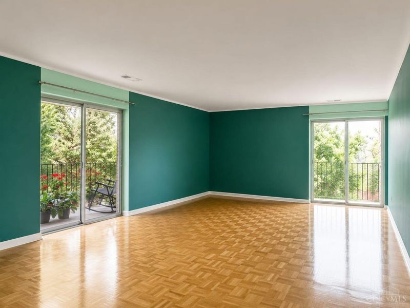 880 Rue De La Paix, Unit A5, Cincinnati, OH 45220 Photo 8