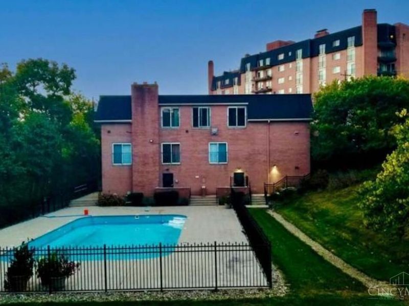 880 Rue De La Paix, Unit A5, Cincinnati, OH 45220 Photo 8