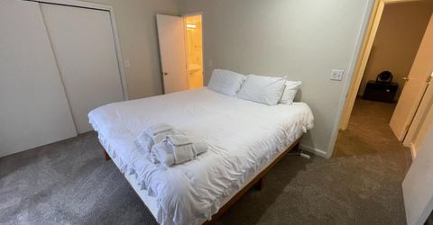 896 Lakeview Avenue, South Lake Tahoe, CA 96150 Photo