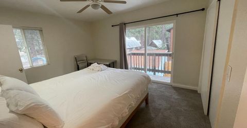 896 Lakeview Avenue, South Lake Tahoe, CA 96150 Photo