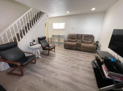 896 Lakeview Avenue, South Lake Tahoe, CA 96150 Photo
