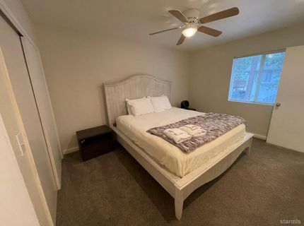 896 Lakeview Avenue, South Lake Tahoe, CA 96150 Photo