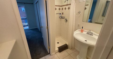 896 Lakeview Avenue, South Lake Tahoe, CA 96150 Photo