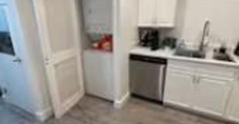 896 Lakeview Avenue, South Lake Tahoe, CA 96150 Photo