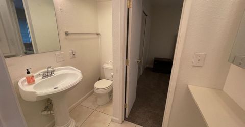 896 Lakeview Avenue, South Lake Tahoe, CA 96150 Photo