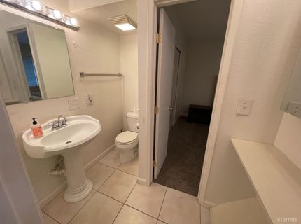 896 Lakeview Avenue, South Lake Tahoe, CA 96150 Photo