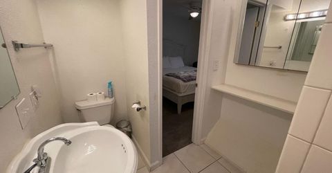 896 Lakeview Avenue, South Lake Tahoe, CA 96150 Photo